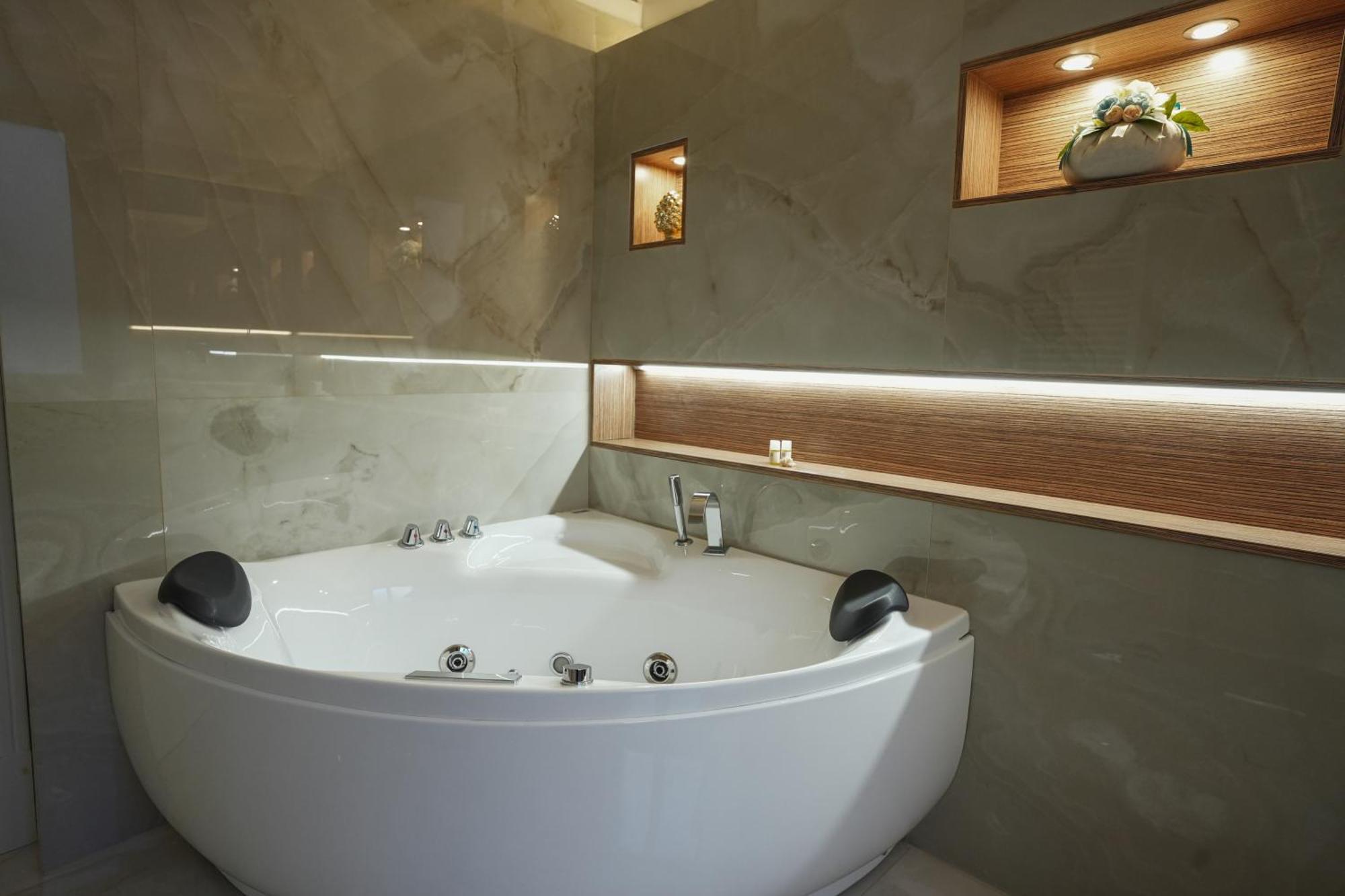 Enjoy Napoli - Exclusive Apartment מראה חיצוני תמונה