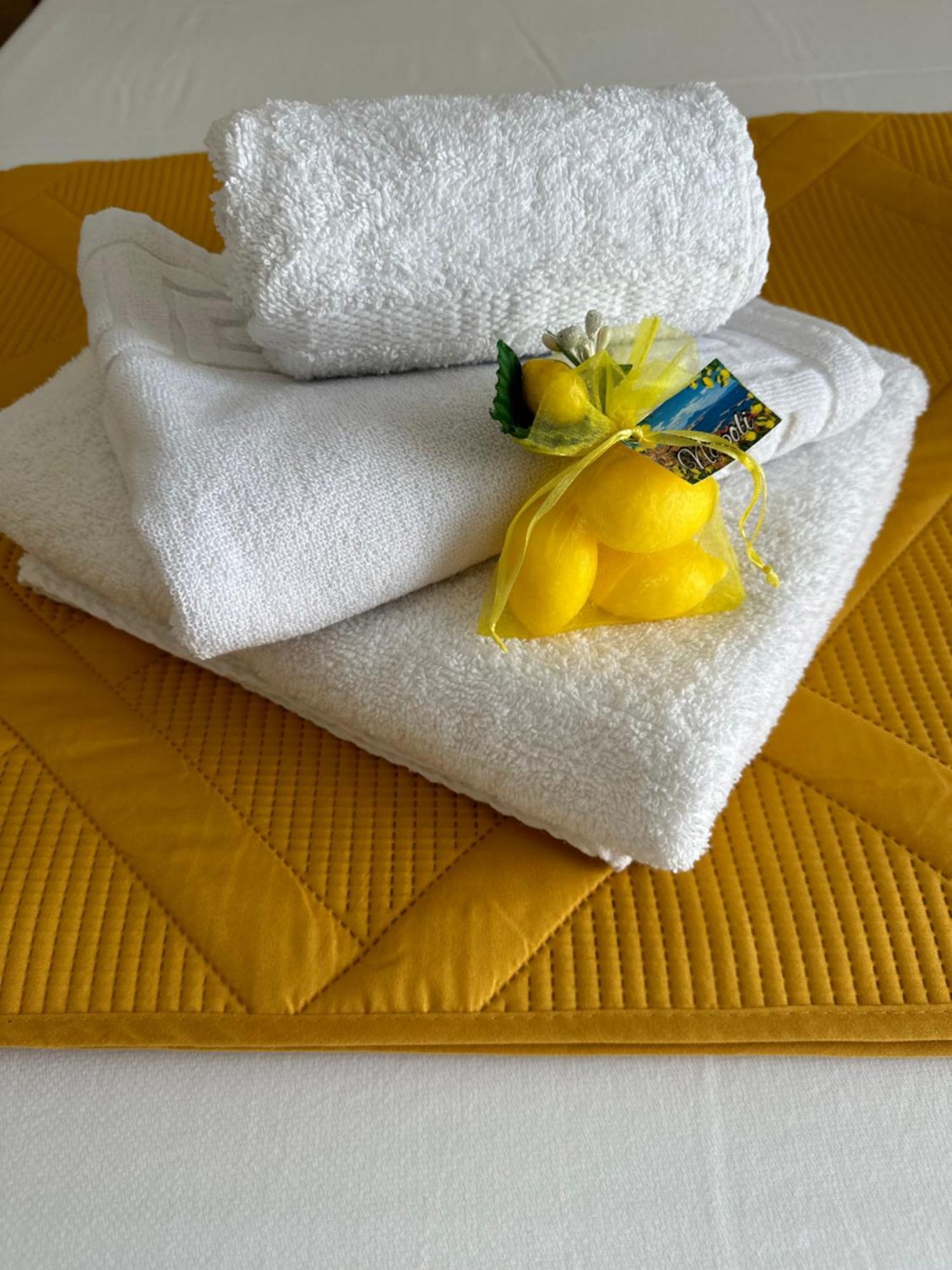 Enjoy Napoli - Exclusive Apartment מראה חיצוני תמונה
